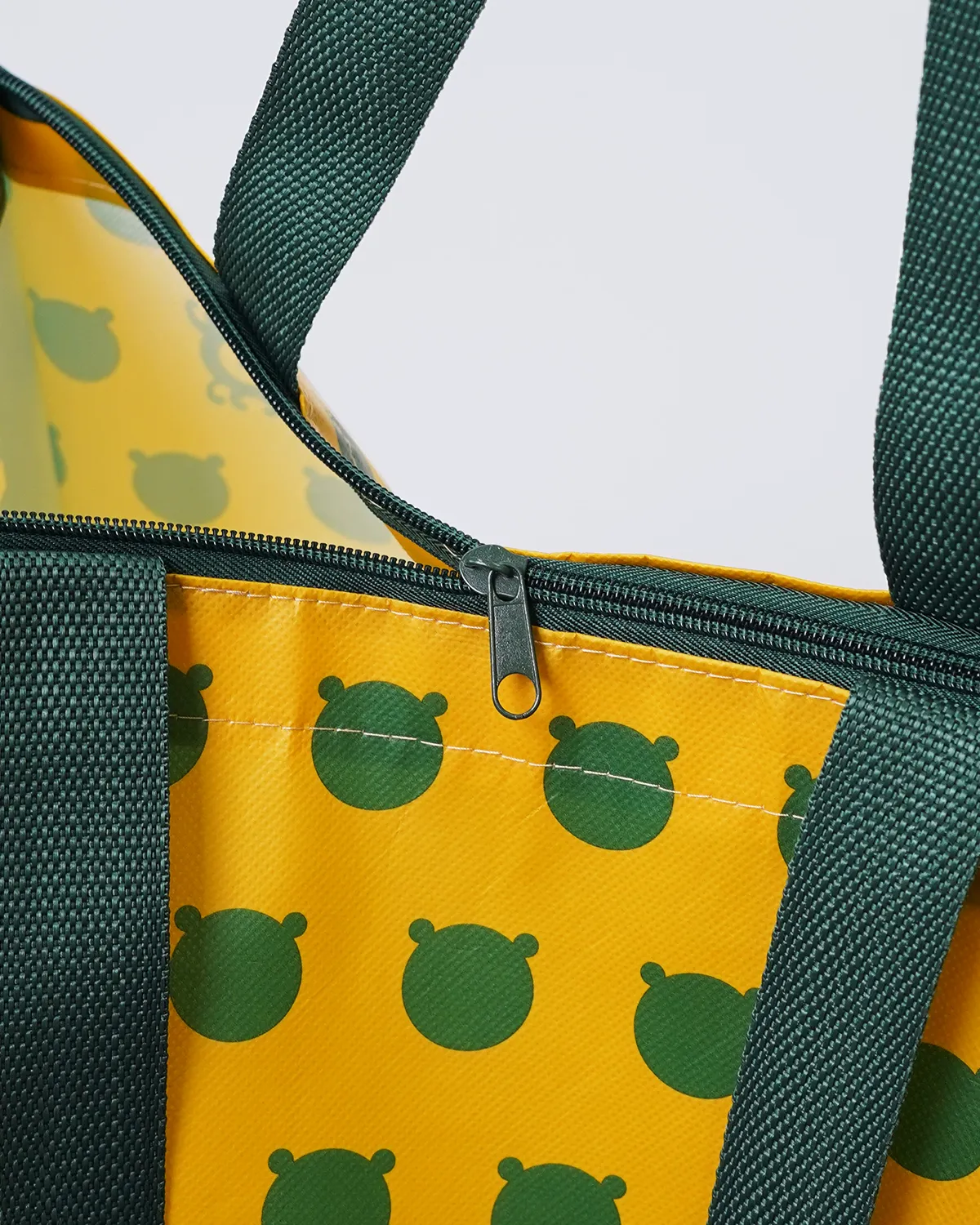 不織布+OPラミネート角底バッグ_ファスナー