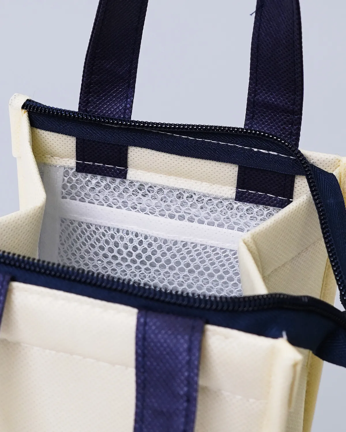 不織布角底保冷バッグ_小内側