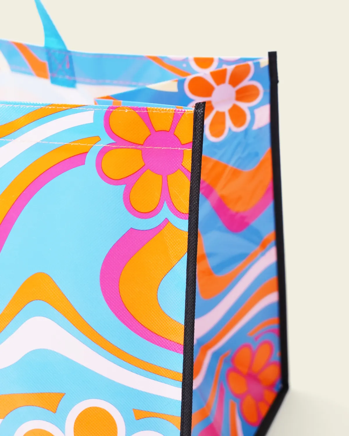 不織布＋PPラミネート角底バッグ_バイアス