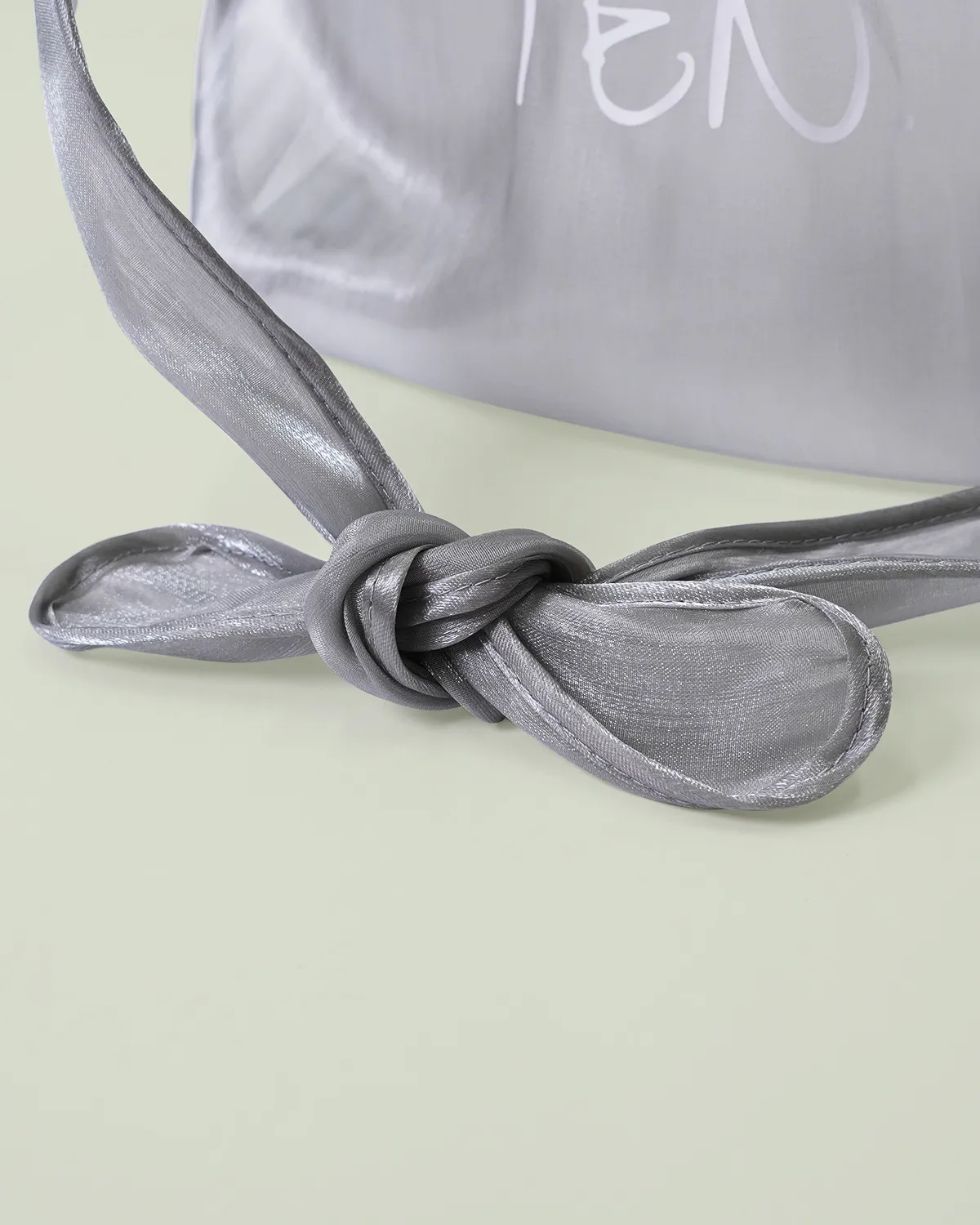 オーガンジーリボンバッグ_リボン結び目