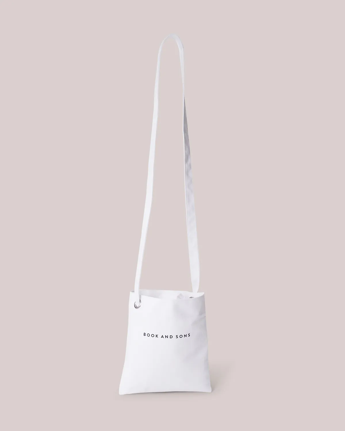 コットン8オンスマチなしサコッシュ_持ち手が長い正面