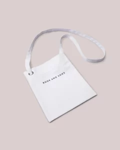 コットン8オンスマチなしサコッシュ_平置き斜め