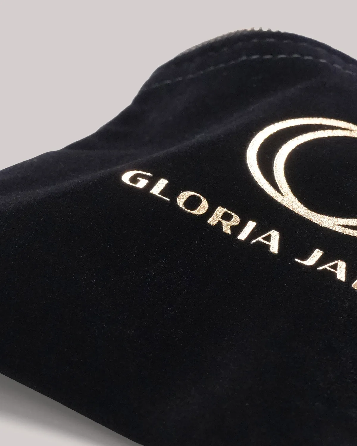 ベロア平袋ポーチ_斜め生地感