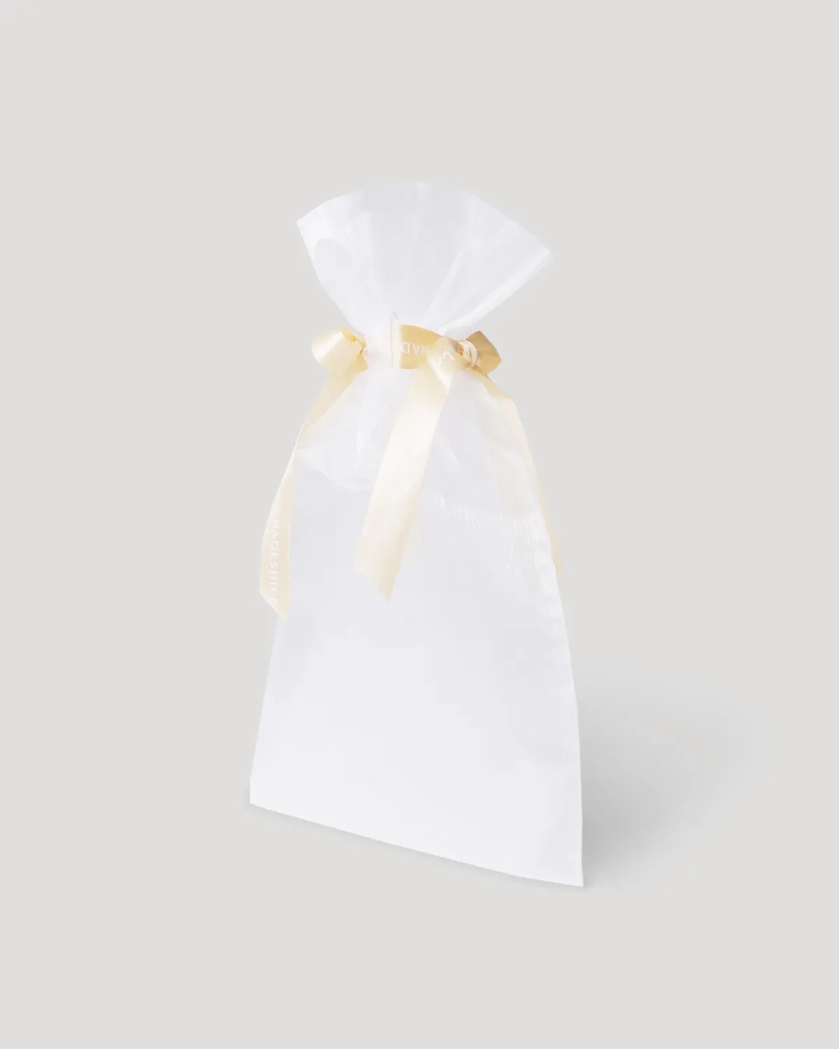 オーガンジー巾着袋_斜め