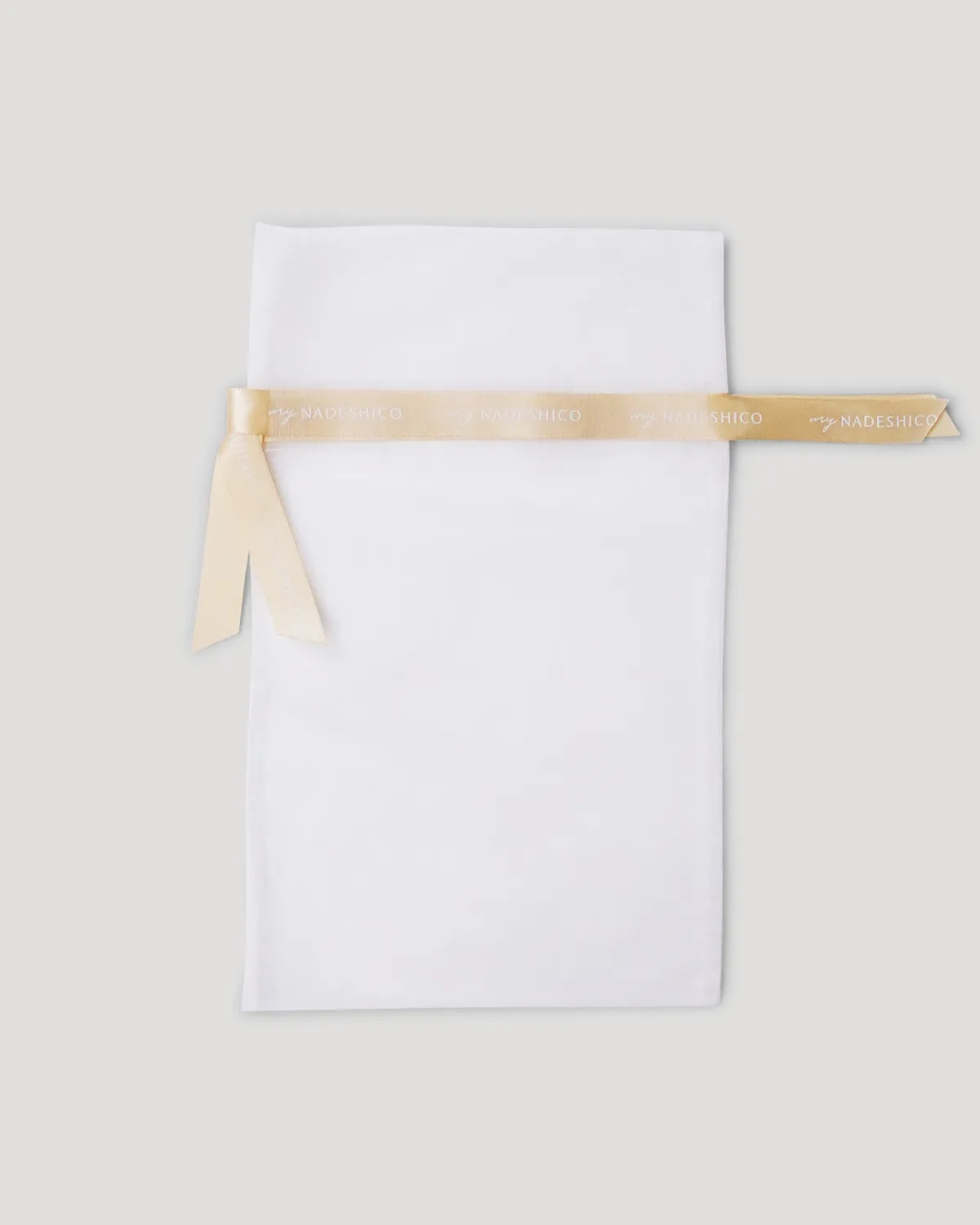 オーガンジー巾着袋_正面平置き