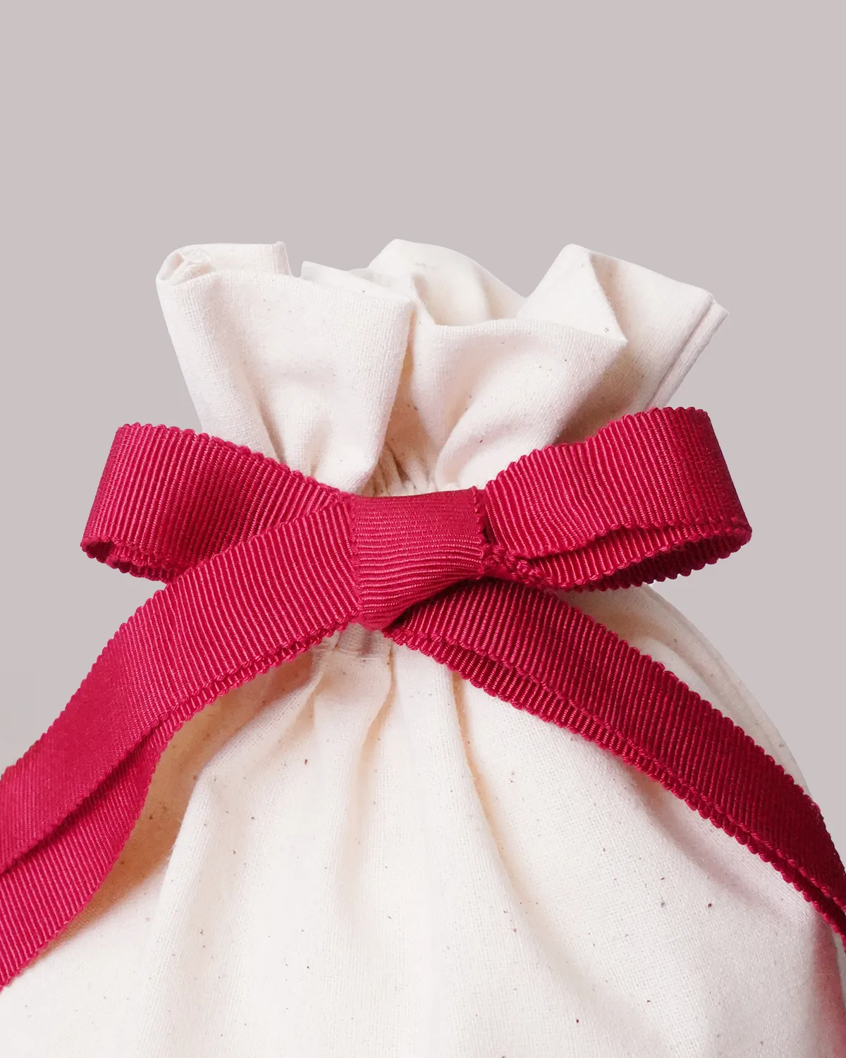 コットン6オンス巾着袋_①カフェ巾着、②クリスマス巾着白、③クリスマス巾着黒_リボン赤