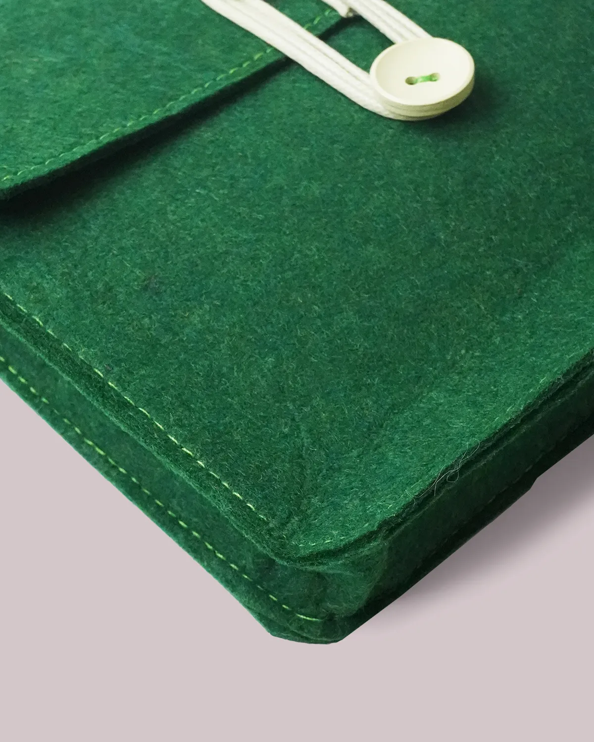 フェルト角底ポーチ_薄茶_緑_角